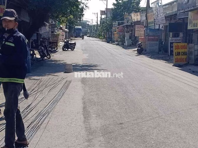 Bán nhà mặt tiền KD buôn Bán 3tyx Trục chính Kdc Binh hoà 3t