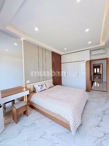 Bán Nhà View Biển Trần Bích San – 4 Tầng – Cách Biển 100m 