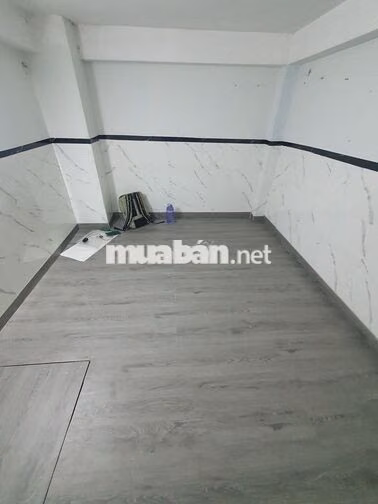 Phòng có máy lạnh, giá rẻ, thích hợp nam ở