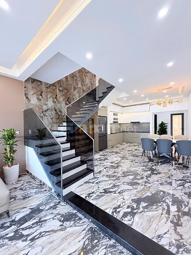 Bán Nhà View Biển Trần Bích San – 4 Tầng – Cách Biển 100m 