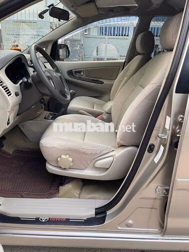 Bán Toyota Innova 2015 Số sàn xe đẹp không lỗi