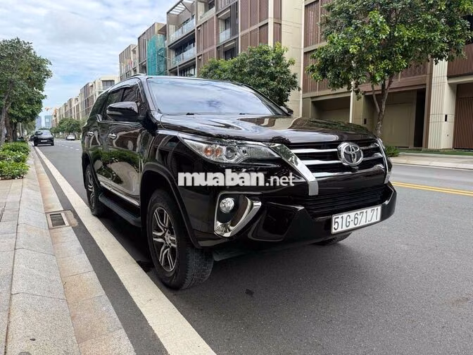Toyota Fortuner 2018 Dầu Tự động Nâu