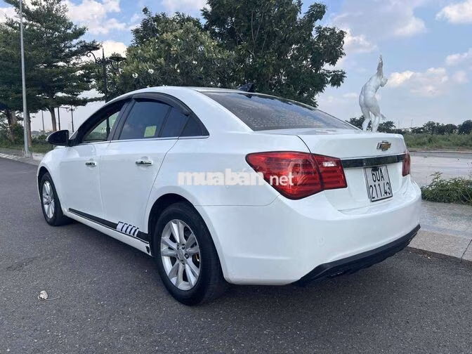 Chevrolet Cruze 2015 Số sàn Trắng