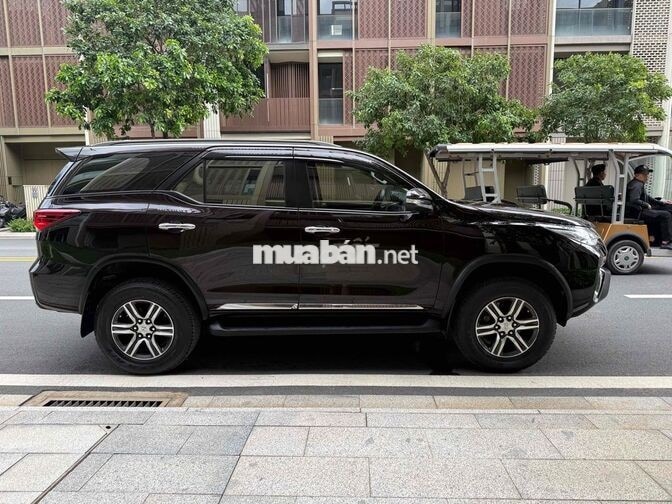 Toyota Fortuner 2018 Dầu Tự động Nâu