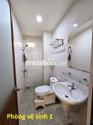 Cho Thuê Chung Cư An phú Đông DT 68m2 2Pn 2Wc Sẳn 1 Máy Lạnh 1Máy Giặt