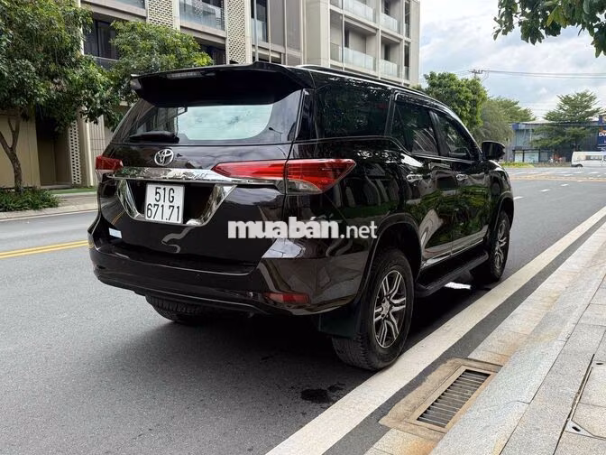 Toyota Fortuner 2018 Dầu Tự động Nâu