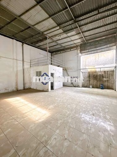 Xưởng 10x20 mặt tiền đường Lê Thị Riêng