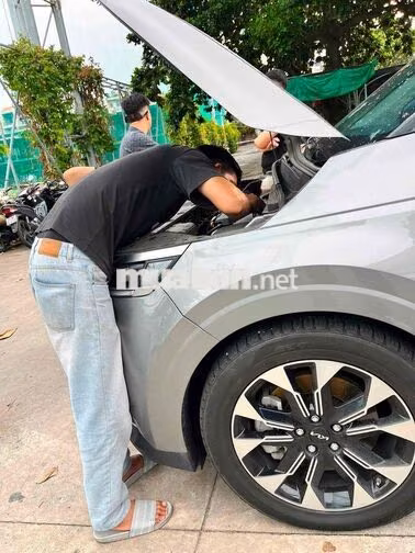 Kia Carnival Signature 2022 Xám 80000 km