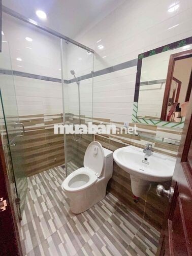 Cho thuê nhà nguyên căn, HXH 7m Tô Hiệu, DTSD 230m2, 1 PK, 1 bếp, 5PN,