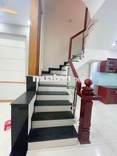 Cho thuê nhà nguyên căn, HXH 7m Tô Hiệu, DTSD 230m2, 1 PK, 1 bếp, 5PN,