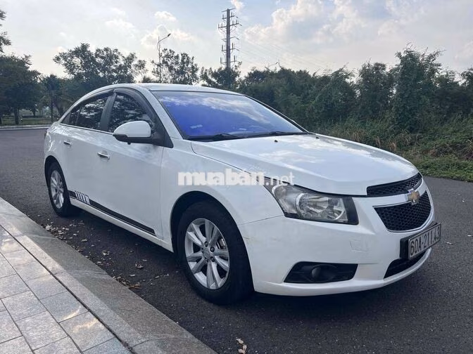 Chevrolet Cruze 2015 Số sàn Trắng