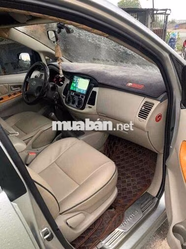 Toyota Innova 2011 Số sàn Bạc