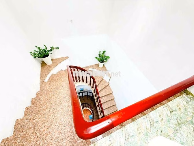 nhà kinh doanh/ văn phòng/ nhà ở/ spa