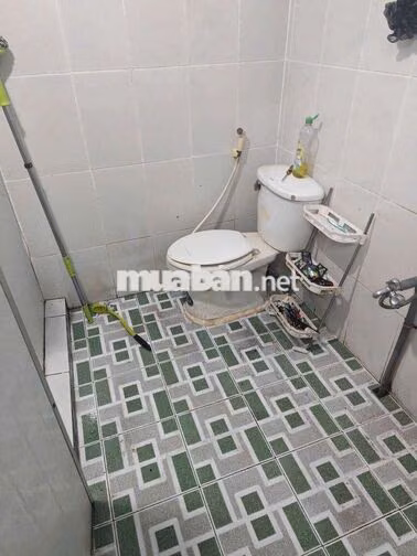 phòng trọ kiôt tách biệt với chủ 