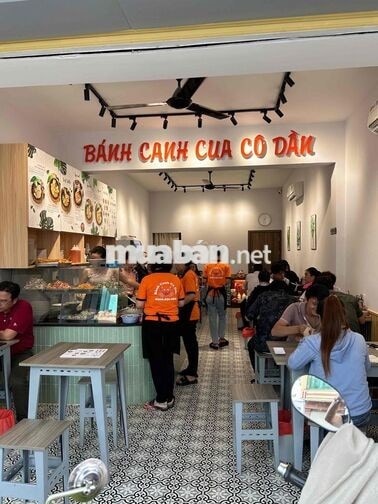 Cần gấp Nhân Viên Phục Vụ