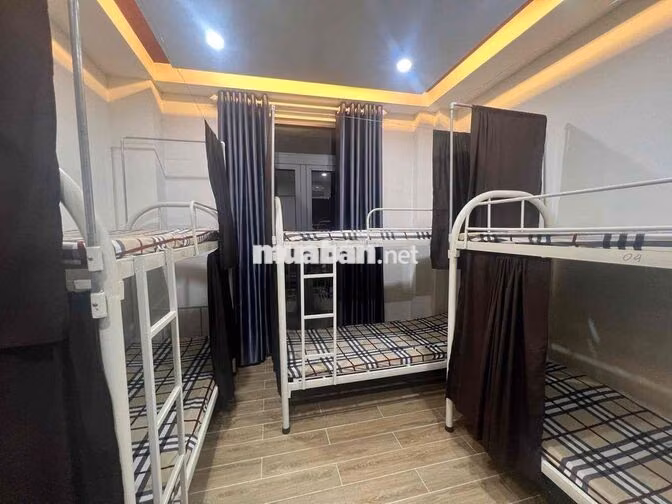KTX sinh viên IUH cách trường 5' đi bộ