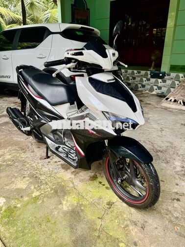 Honda Air Blade 2016 Trắng đen