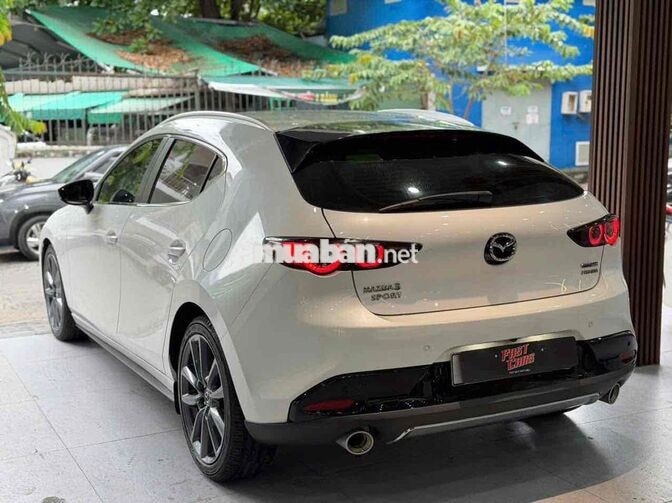 Mazda 3 Sport Premium 2022 đi 67.000 km một chủ