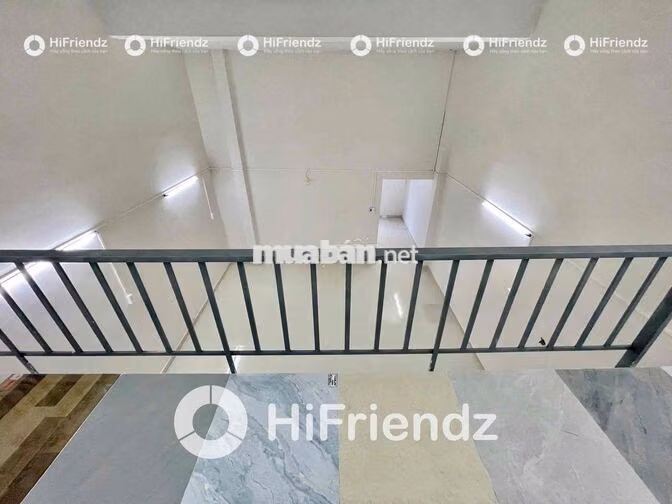 TRỐNG SẴN NHÀ NGUYÊN CĂN SIÊU RỘNG PHÙ HỢP Ở GIA ĐÌNH VỪA KINH DOANH.
