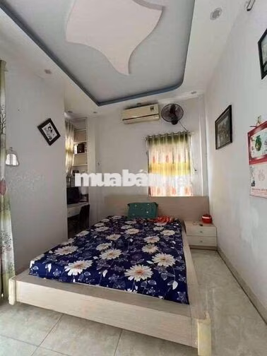 cho thuê nhà mặt đường Ngô Quyền sát chợ hải sản ,gần biển