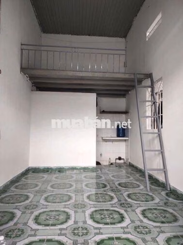 phòng trọ kiôt tách biệt với chủ 