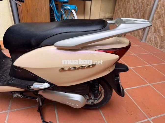Honda Lead Vàng kem Tự động
