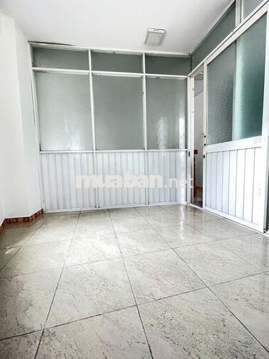 2,4tr/tháng Đường Nguyễn Thượng Hiền Quận Bình Thạnh 