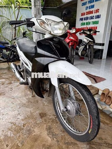 Yamaha Sirius Trắng, Đen