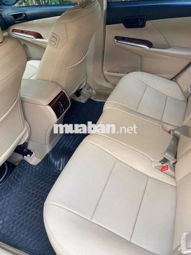 Toyota Camry 2.5G Đen Tự động Xe gia đình