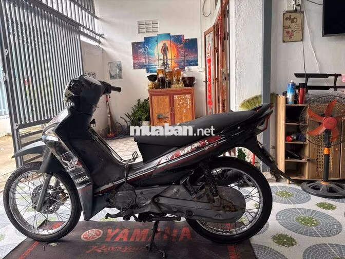Yamaha Sirius FI Đen Tự động