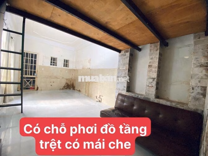 Phòng Trọ Có Gác Lững. Nhà Mặt Tiền Trung Tâm Bình Thạnh