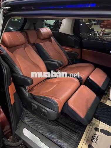 KIA Carnival 3.5 Signature Model 2024 Đỏ