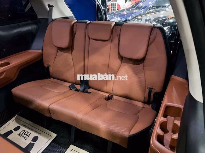 KIA Carnival 3.5 Signature Model 2024 Đỏ