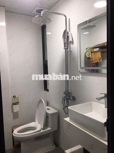 Cho thuê nhà nguyên căn 127 Văn Cao 30m 5 tầng full đồ mới chỉ 10tr