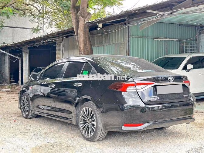 Toyota Corolla Altis 1.8V 2025 Đen 4.400 km