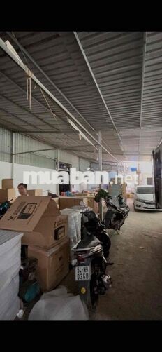 Bán nhanh Kho 900m2 Full thổ MT DT826 Gần KCN Cầu Tràm