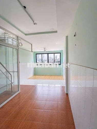 Nhà cho thuê nguyên căn Mặt tiền  Nguyễn Duy p9 quận 8 . Mới đẹp .