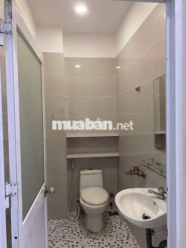 Cho thuê phòng tronh nhà nguyên căn, Lầu 1/ Đường Số 19, P8, Gò Vấp