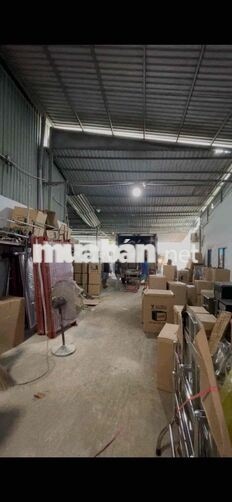 Bán nhanh Kho 900m2 Full thổ MT DT826 Gần KCN Cầu Tràm