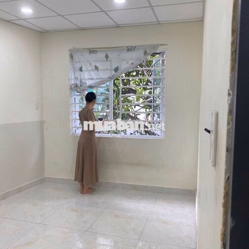 Cho thuê phòng tronh nhà nguyên căn, Lầu 1/ Đường Số 19, P8, Gò Vấp