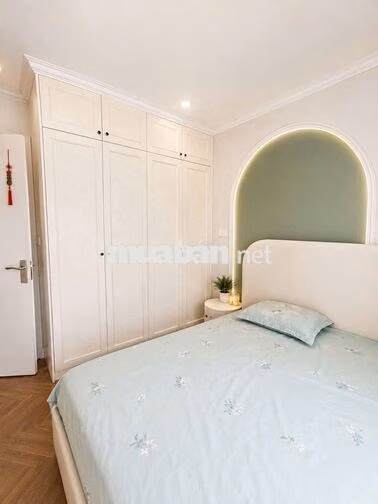 Phân khu Imperia căn góc 2n2+ , giá 4ty8 , đủ đồ, 64m,Vinhomes Smart 