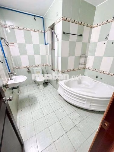 Gò Dầu. Tân Phú 6 x 14 ( 3pn, 4wc). Hẻm xe tải. Dtsd 252m2