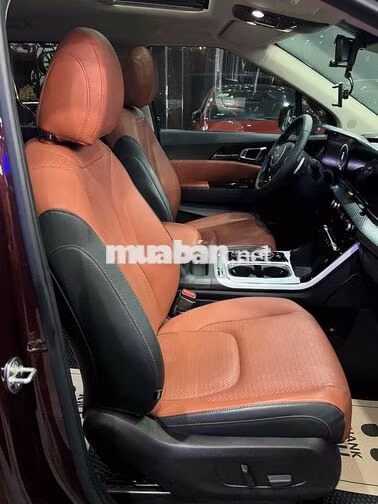 KIA Carnival 3.5 Signature Model 2024 Đỏ