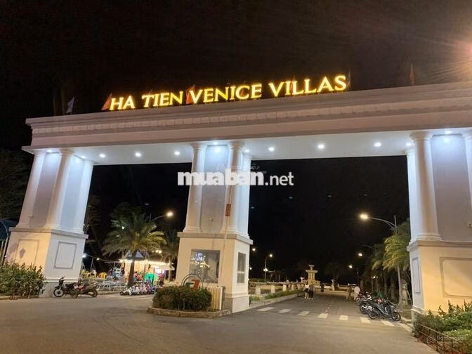 Bán đất chính chủ 2 mặt tiền hướng biển 314m2 ODT 