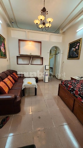 -Cho thuê nhà hẻm sau lưng bánh mì Bon Bon góc Phan Đình Phùng Nguyễn 