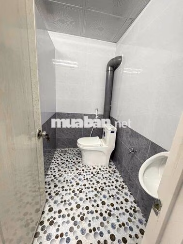 Nhà trống 6x30 Đường Nguyễn Truyền Thanh