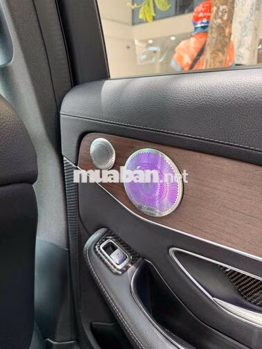 Mercedes-Benz C200 Exclusive 2018 Trắng 9 vạn km