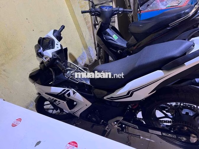 Honda Winner X Trắng đen 11000 km
