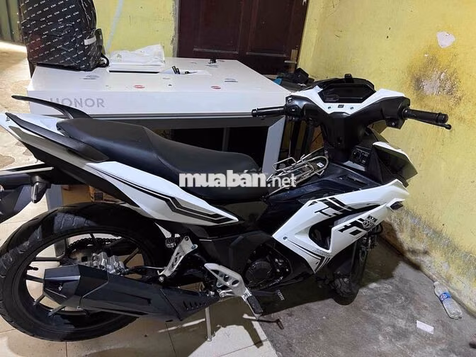 Honda Winner X Trắng đen 11000 km