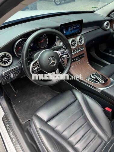 Mercedes-Benz C200 Exclusive 2018 Trắng 9 vạn km